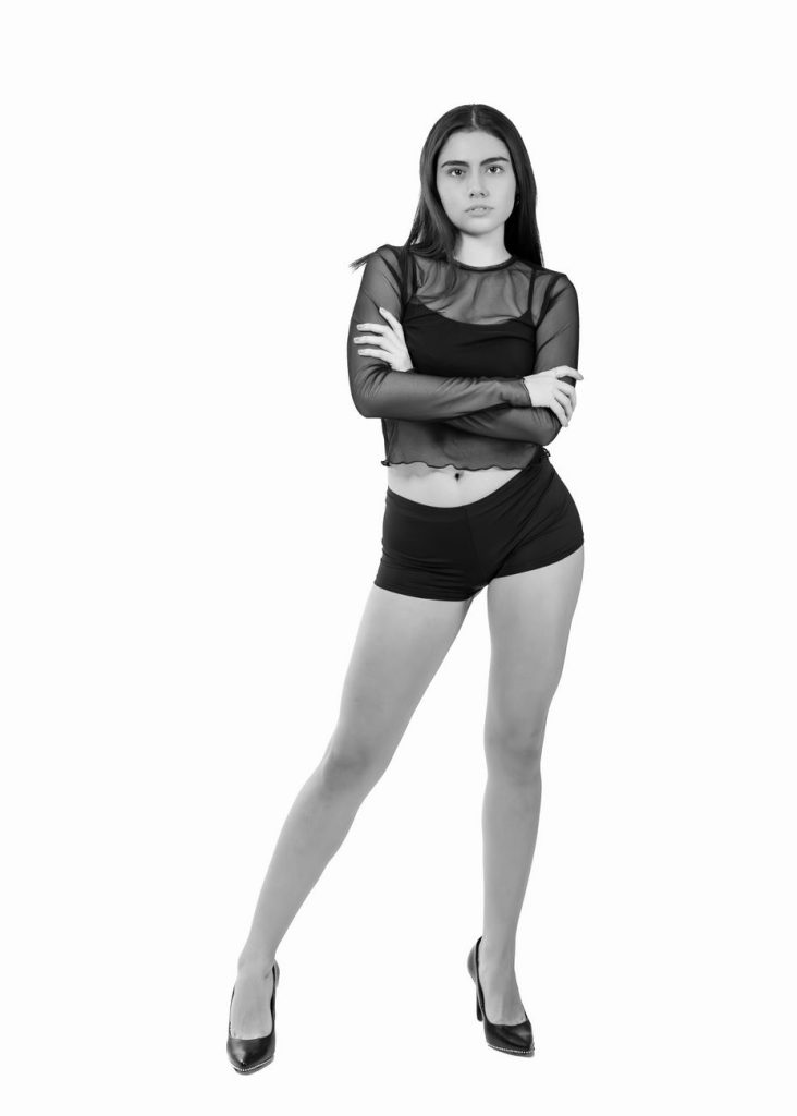 Jeune femme séduisante