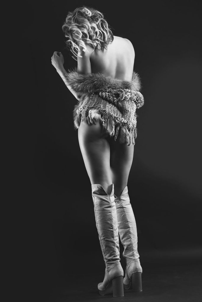 Jeune femme séduisante
